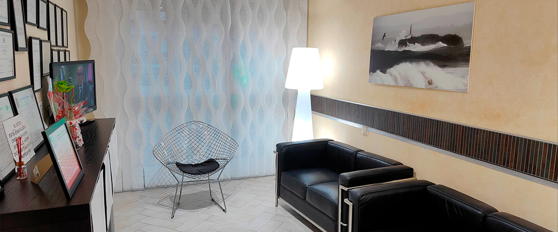 Sala de espera Clínica Dental El Alisal